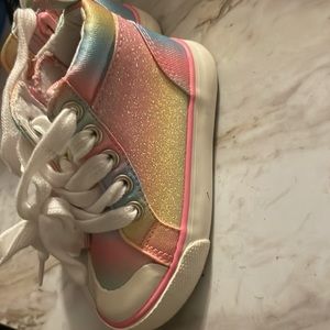 Multi colored kids sneaker